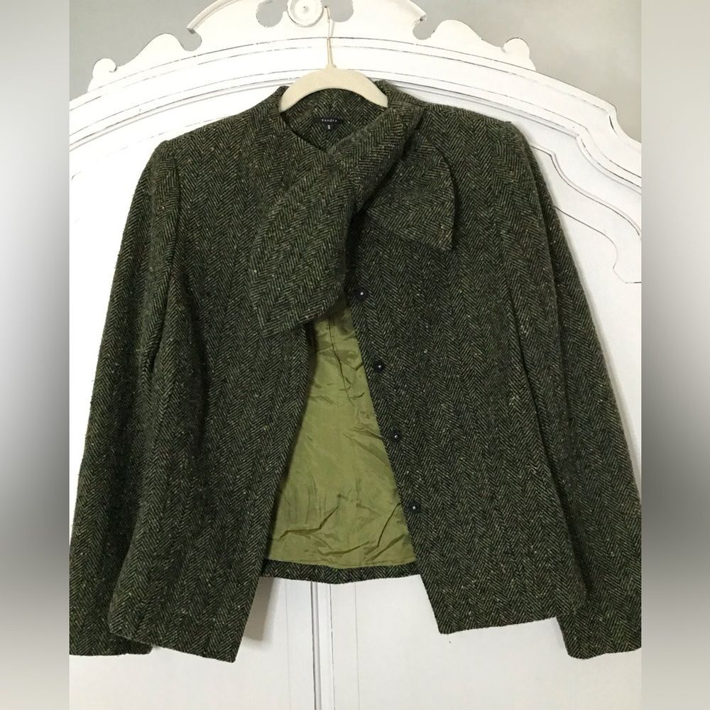 Tailor Vintage Olive Green Herringbone Tie-Neck Blazer